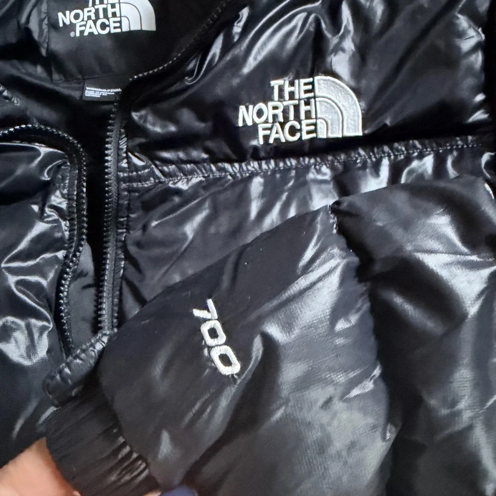 The North Face Ladies Puffer Jacket - Black - Picture 6 of 6